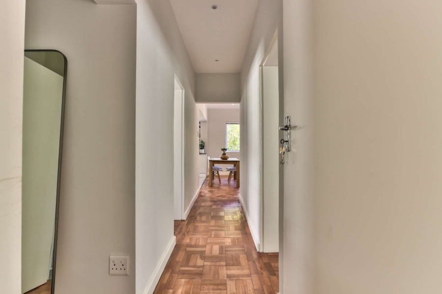 To Let 2 Bedroom Property for Rent in Green Point Western Cape